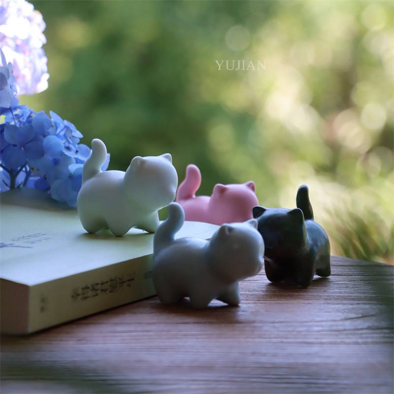 复古迷你汝色可爱茶宠可养金色铁线小猫摆件陶瓷萌小猫咪笔架笔搁