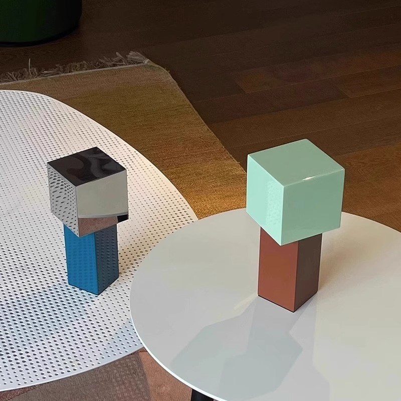 丹麦秋季新款充电台灯奶油风格便携式精致高价值台灯卧室几何调光