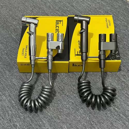 不锈钢家用马桶喷枪一进二出马桶伴侣卫生间三角阀增压喷头冲洗器