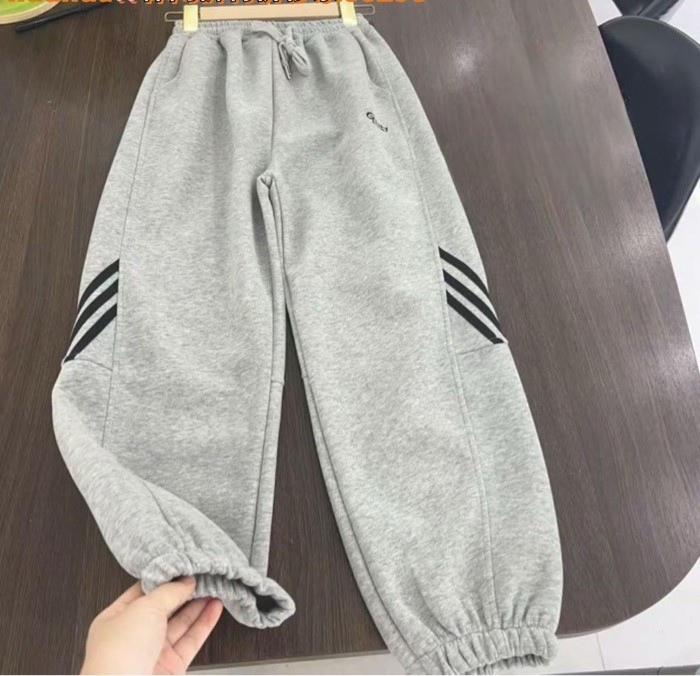 现货120-160尺码男孩女孩春秋款运动裤束脚裤微弹95棉松紧校园裤