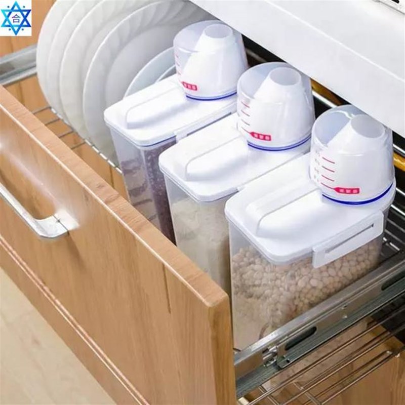 2L Plastic Cereal Dispeunser Storage Box Food Rice Container