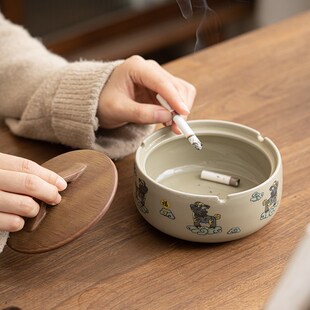 中式带盖烟灰缸带用客厅办公室陶瓷高级感N小众轻奢摆件大号轻奢