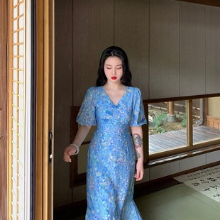 麓津自制《无尽夏》蓝色V领改良旗袍年轻款少女夏季连衣裙2022年