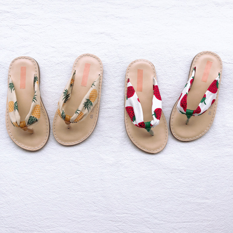 韩国童鞋2020女童夏季韩版菠萝草莓波点儿童人字拖夹脚拖鞋沙滩鞋