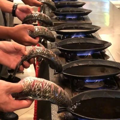 铸铁鱼形铁板烧盘烧烤店商用粘烤鱼盘鲫鱼铁板烧盘煎鱼锅