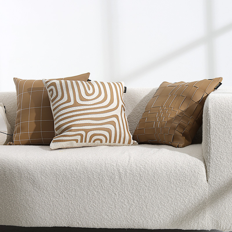 CS041土棕色皮革现代简约抱枕沙发靠枕客厅床头靠背护腰靠垫抱枕