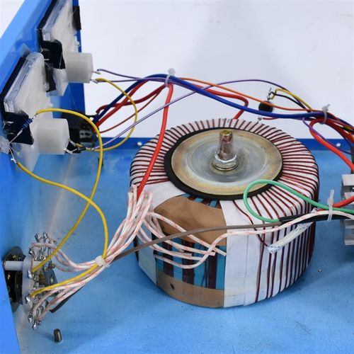 无极向高效快速充电机 微电脑智能充电机 汽车节能充电机