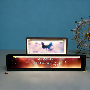 多见一次盲盒手办收纳盒PVC长方形展示盒带灯带调档收藏盒