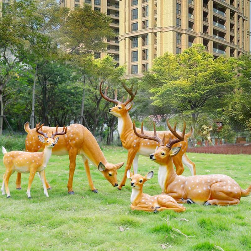 户外仿真梅花鹿玻璃钢雕塑圣诞景观装饰摆件花园林庭院树脂鹿模型
