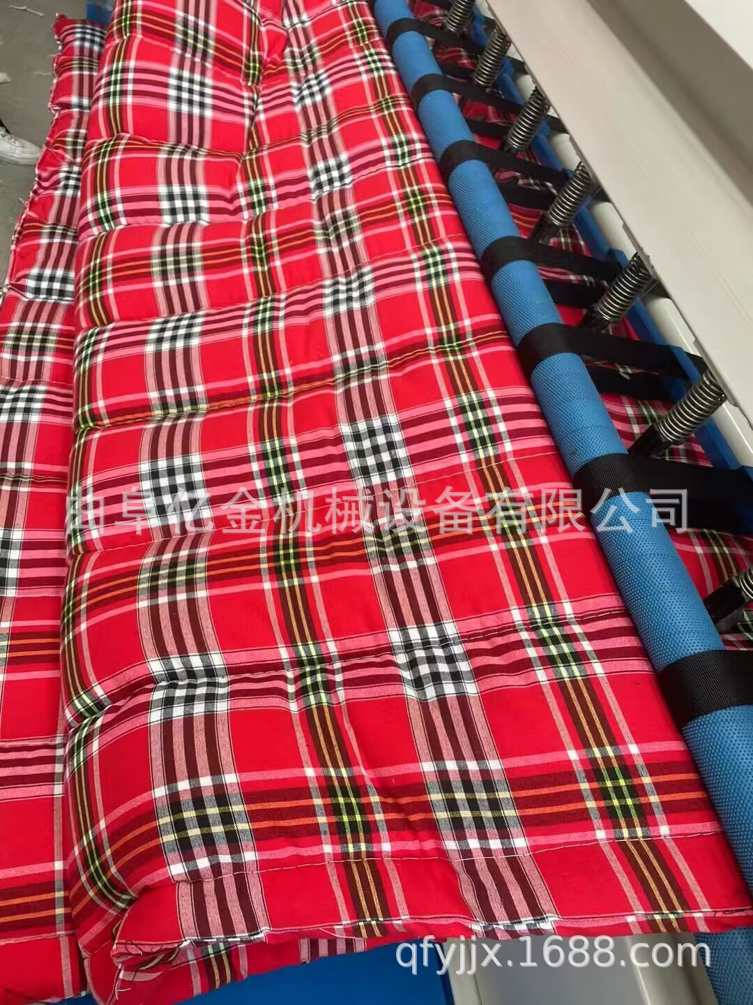 大旋梭多针直线套被机