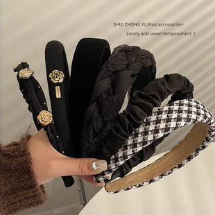 2026年网红新款 秋冬宽边百搭发捆复古高颅顶压发发卡头饰 发箍女款