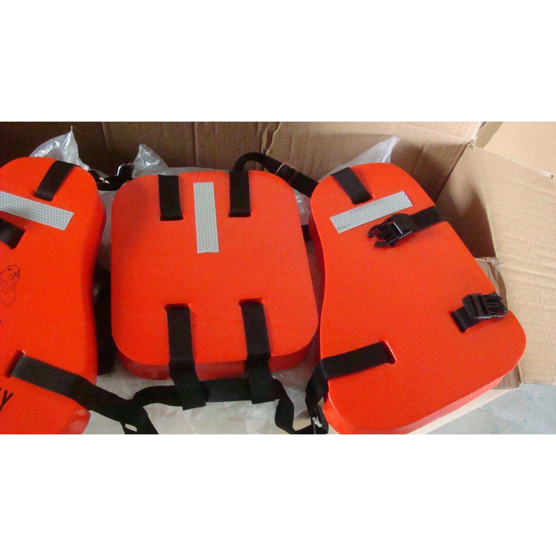 XT-100新标准三片式救生衣提供CCS船检