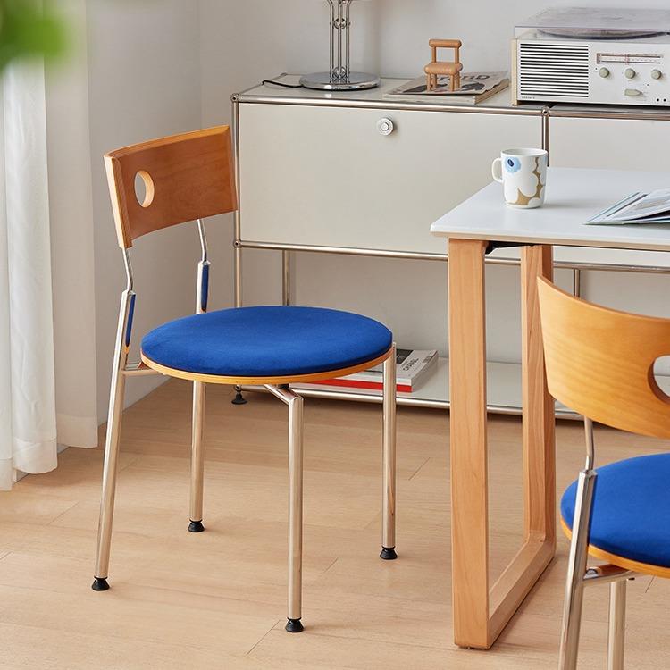 中古风实木餐椅小户型轻奢家用餐厅靠背椅网红椅不锈钢设计师椅子