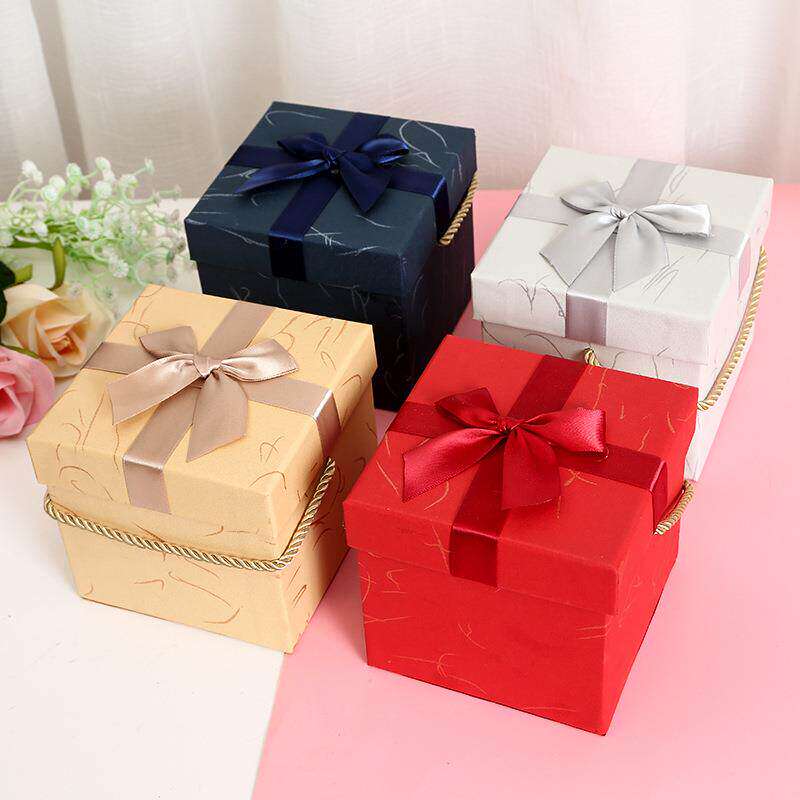生日礼物包装盒创意新款圣诞蝴蝶结礼盒正方形天地盖盒精美母亲节