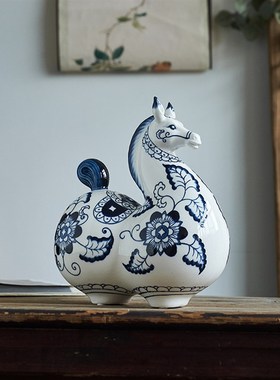 新中式青花手绘陶瓷马摆件工艺品马到成功客厅电视柜家居装饰摆饰