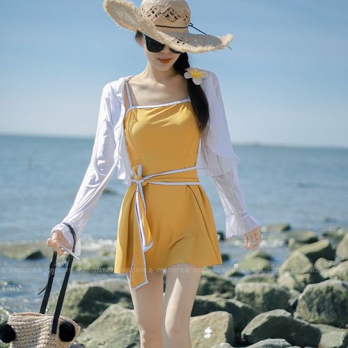 2025新款泳衣女高级感连体裙式遮肚显瘦小N胸少女泳装海边度假泳
