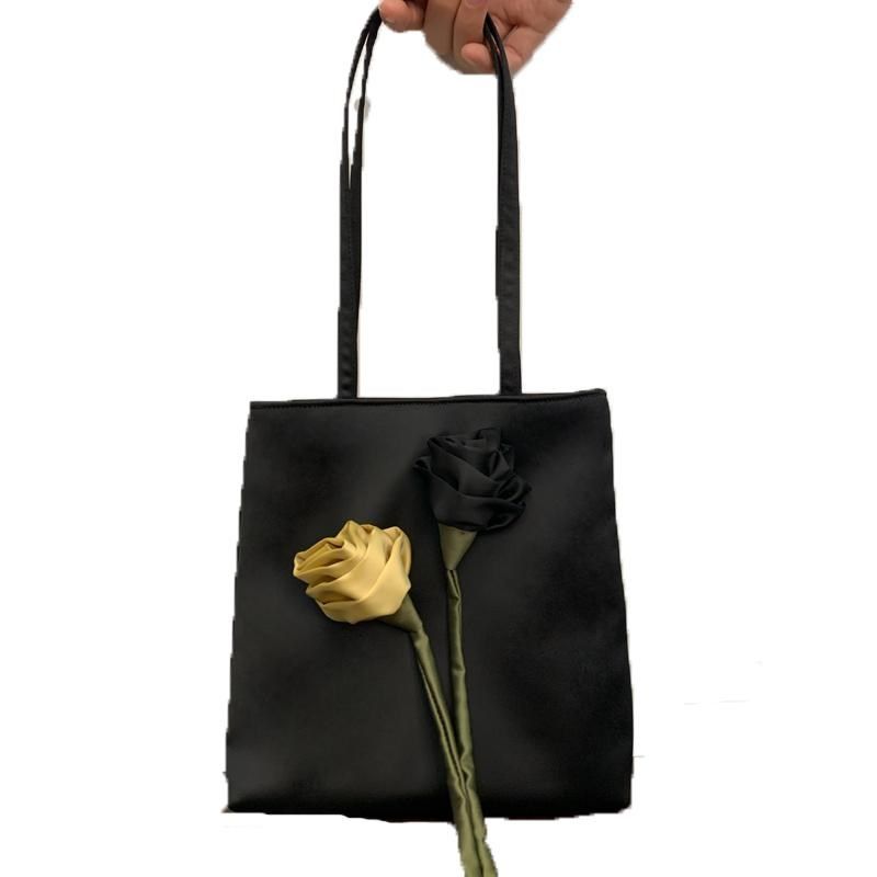 手工制作花花轻便百搭缎面手提袋A高级质感2024秋腋下包包立体玫,箱包皮具/热销女包/男包,小方包,淘宝优惠券,粉丝福利购,淘宝优惠卷