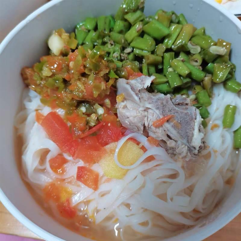 赣南特产烫皮丝江西信丰汤皮丝赣州客家粑粑乾粉皮丝米线早餐夜宵