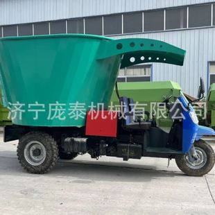 粉搅撒料车牛羊驴场柴油多功能投料车布草均匀撒料车 养殖设备立式