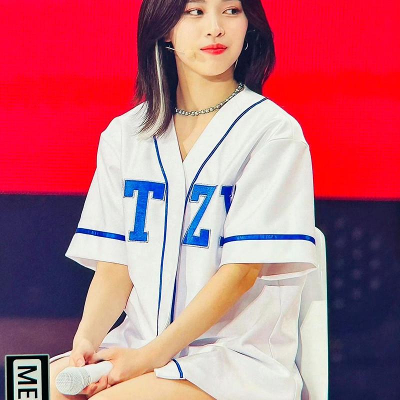 现货ITZY女团同款打歌服美