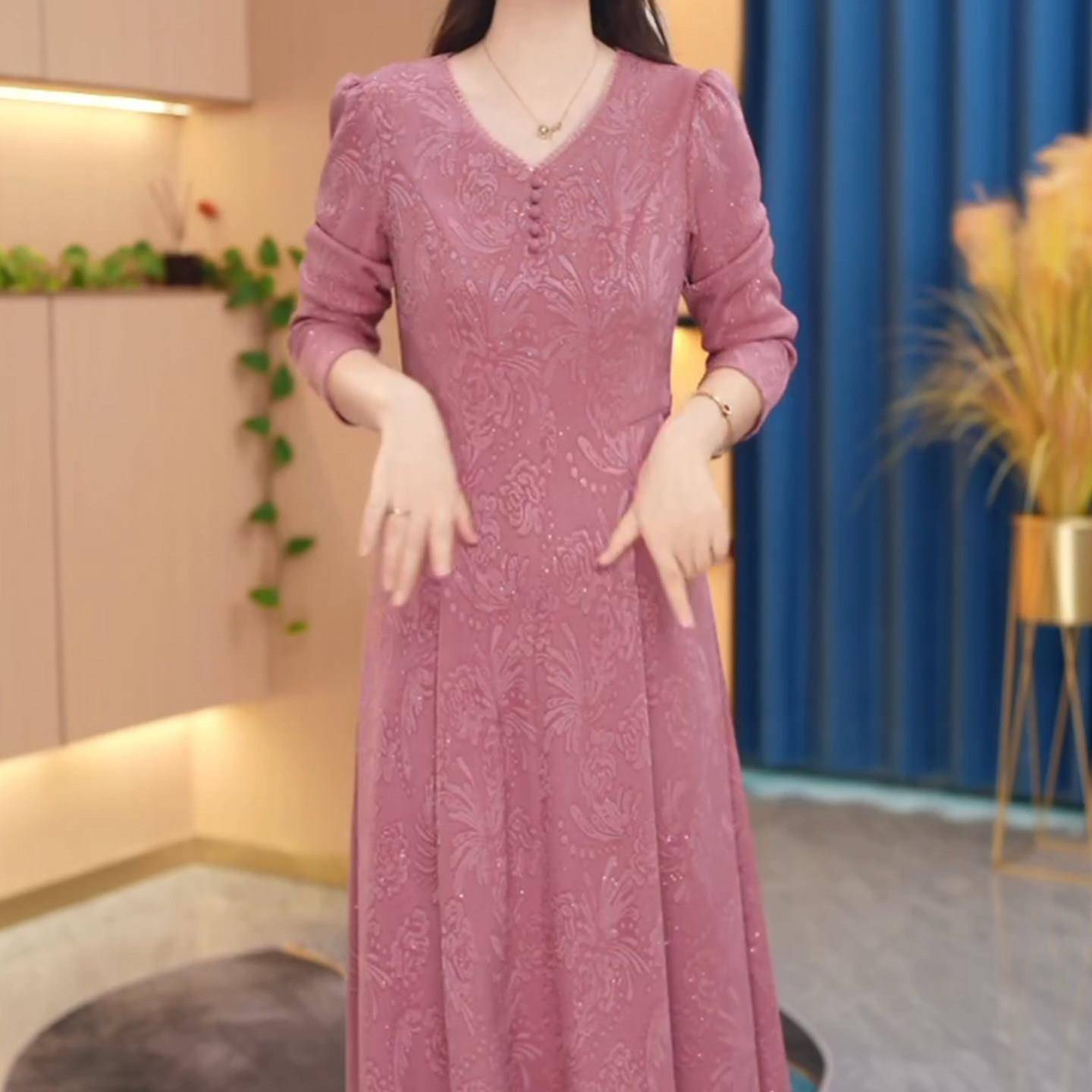 新品气质印花连衣裙女2026秋季新款中年妈妈修身显瘦中长裙高级感