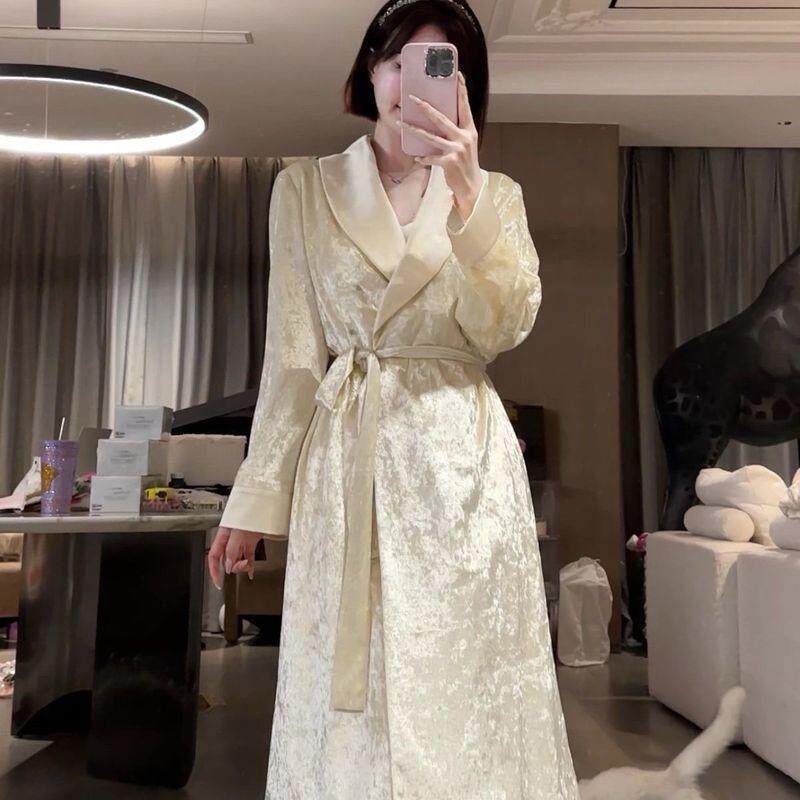气质轻奢翻领浴袍纯欲系带睡袍丝绒长款外袍家居高级慵懒女士睡衣