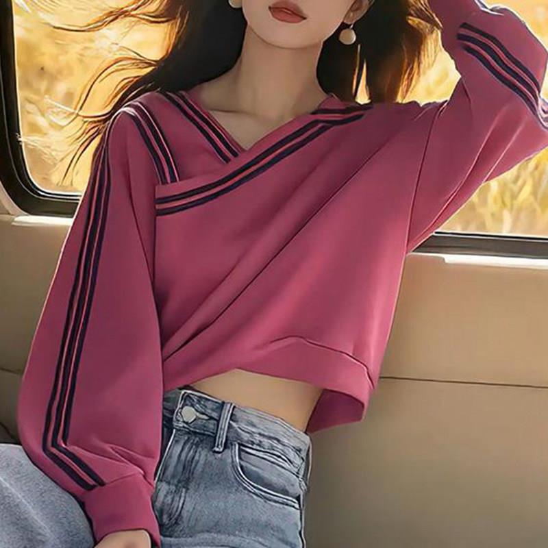 新品2026秋季长袖短款条纹百搭休闲卫衣女时闲宽松显瘦设计感V领
