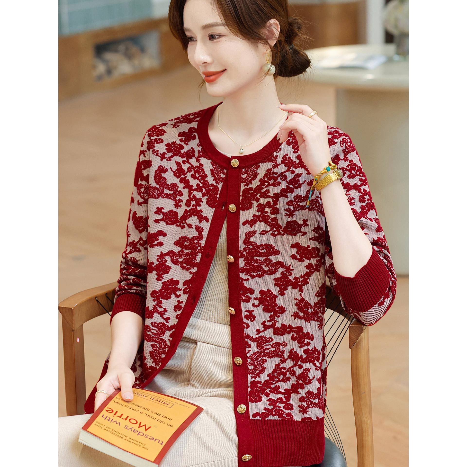 新品妈妈时尚圆领针织外套洋气百搭开衫2026新款中老年女春秋毛衣