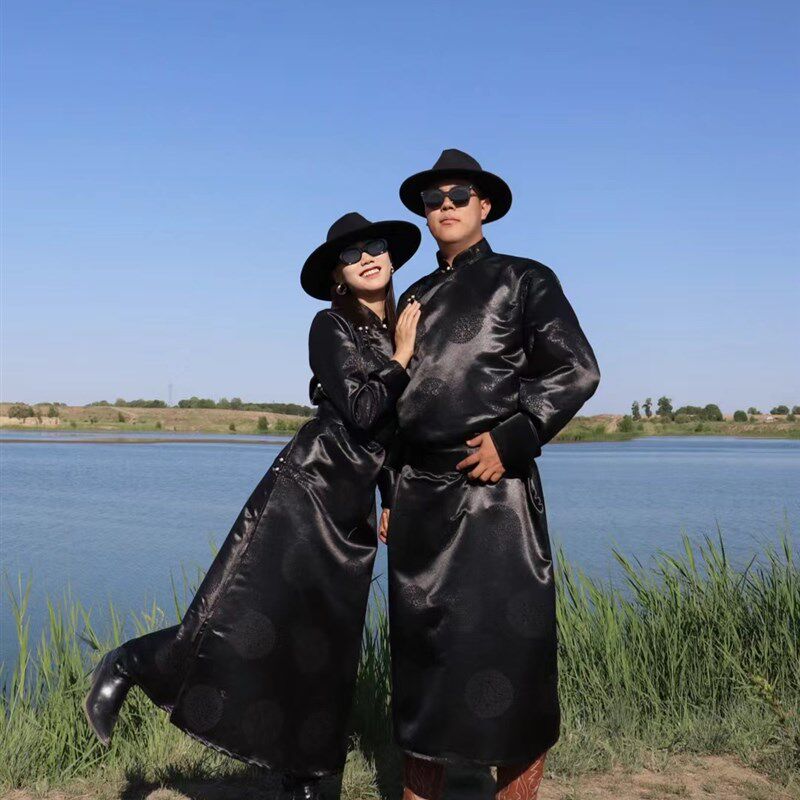 蒙古袍男蒙古袍女新m款情侣男女款缎面拍照演出日常传统蒙古袍服