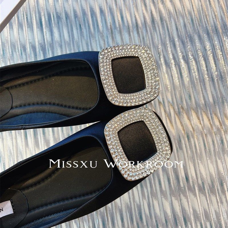 方头浅口气质单鞋绸缎面2023年春款通勤女鞋设计感小众Z软底平底,女鞋,深口单鞋,淘宝优惠券,粉丝福利购,淘宝优惠卷