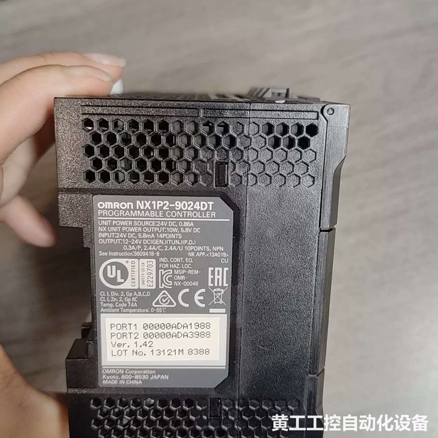 欧姆龙NX1P2-9024DT PLC模块,日本原装,带尾板
