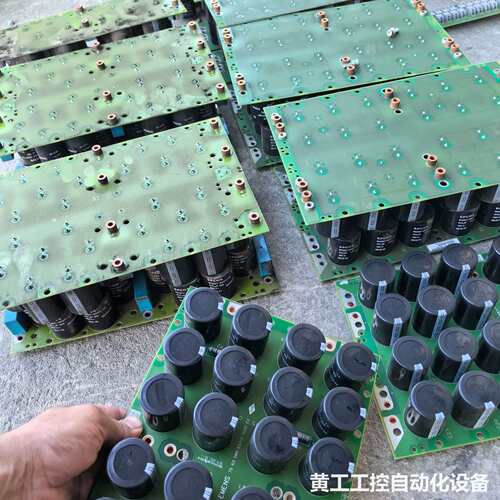 爱普科斯电容 B43501-S5377-M2 370uf 带