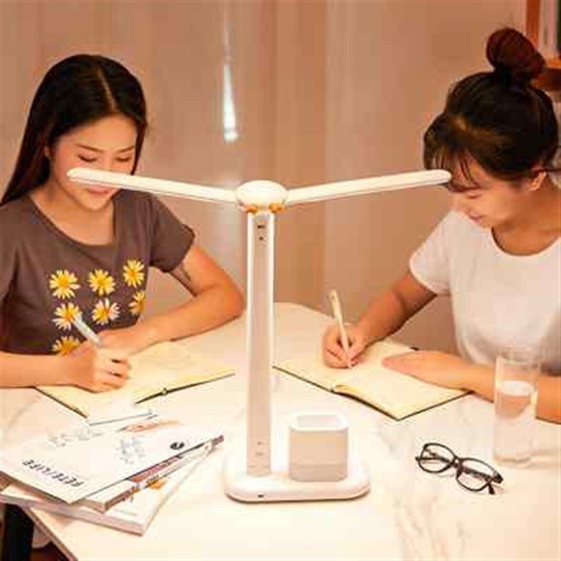 多功能国AA级台灯看书学习护眼小学生保视力笔筒时钟书桌防近视