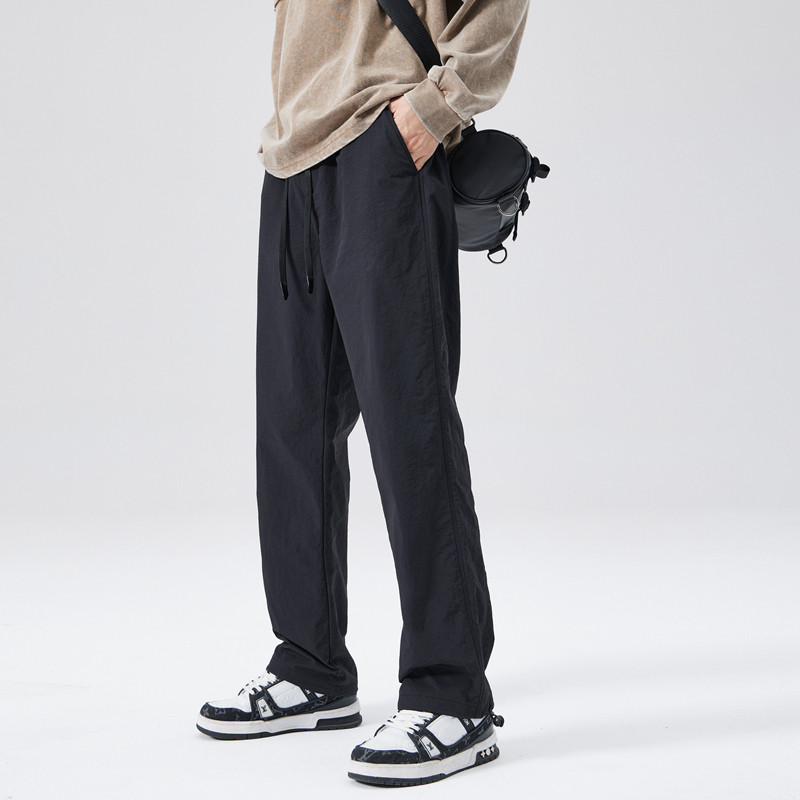 男士防水冲锋裤男款黑色裤子男秋款男裤2023新款休闲裤窄版直筒裤