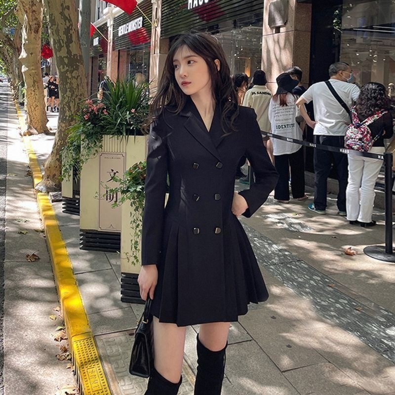 气质修身百褶西装裙女2024年新款春秋年轻漂亮收腰西服外套连衣裙