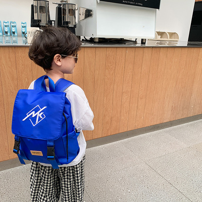 韩版男童小书包简约黑色宝宝尼z龙背包儿童轻便外出幼儿园双肩包