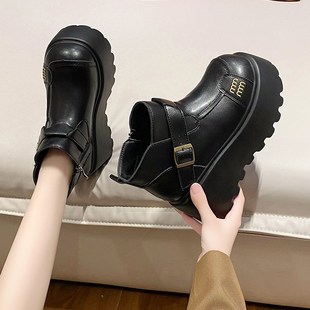 欧货皮面松糕厚底马丁靴女2024冬季 英伦风小个子增高加绒短靴 新款