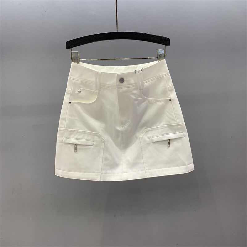白色工装牛仔短裙女2025夏季新款高腰百搭宽松显瘦a字包臀半身裙