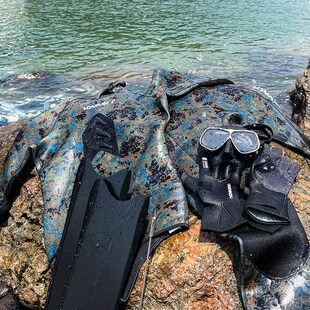 3/3.5mm水母衣水肺潜水服打渔衫冲浪浮潜猎渔CR光胶滑皮分体套装