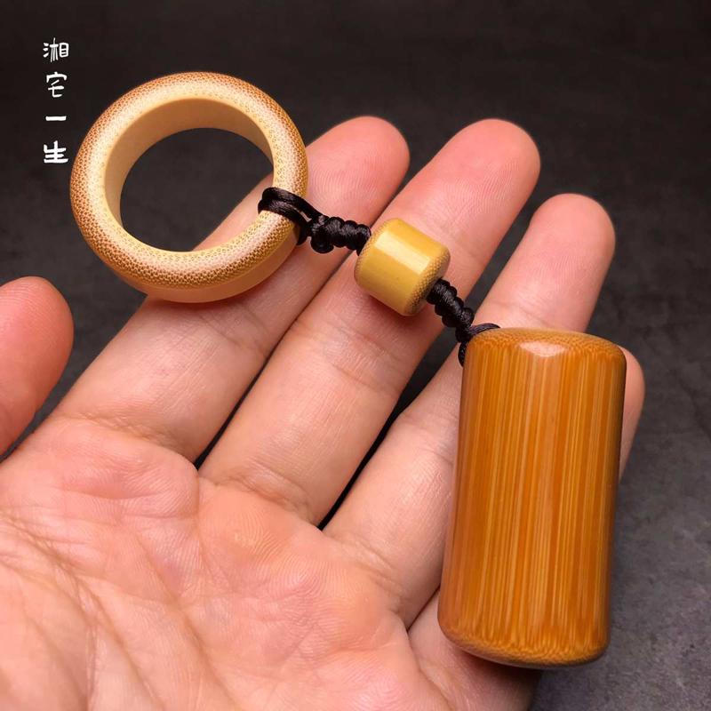 精品老料实心竹手把件可