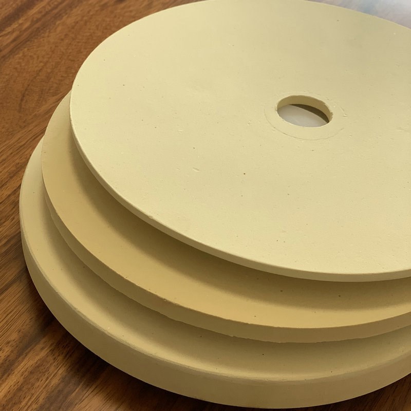 硅藻土无机膜过滤盘一体式微孔过滤片 硅藻土过滤芯陶瓷过滤元件