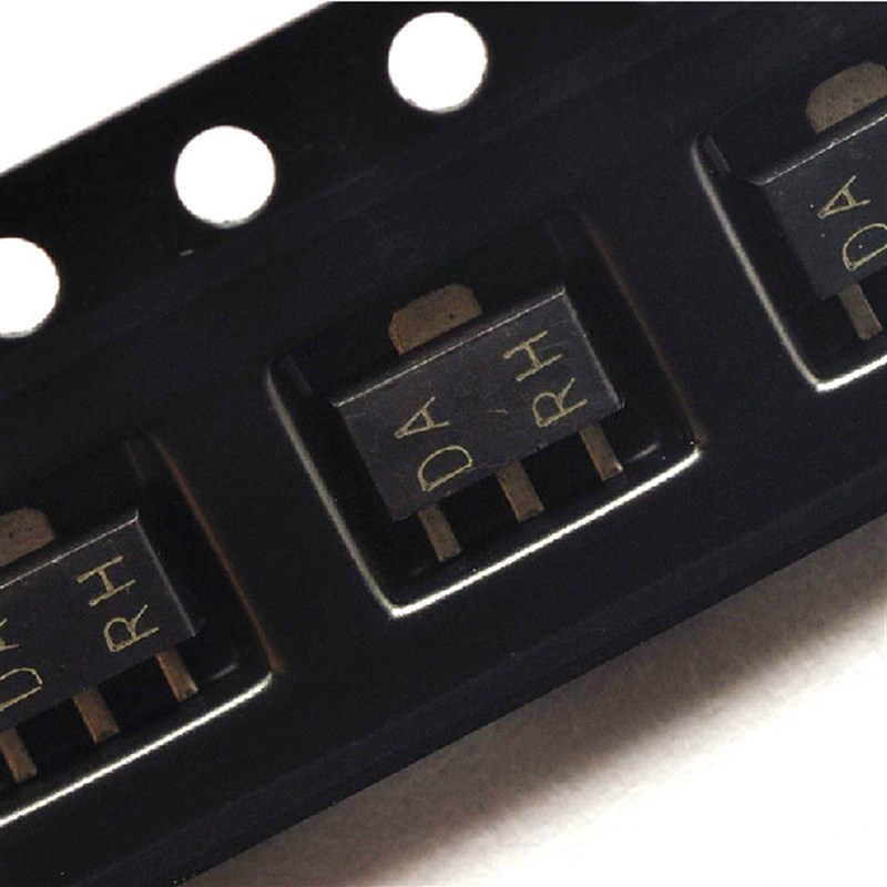 全新 贴片三极管 2SD1664 DA RH 1A/32V NPN 晶体管 SOT-89