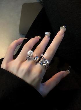 2024年新款戒指女潮小众设计感食指戒时尚个性珍珠夸张饰品酷