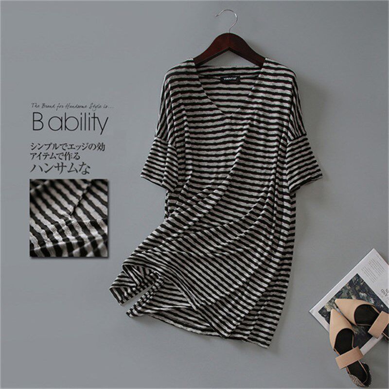 宽松中长款V领灰色t恤女韩版加大码休闲连衣裙百搭条纹针织衫上衣