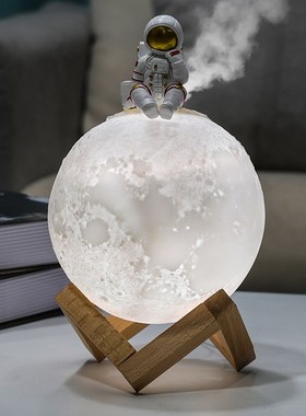 北欧创意太空月球人办公室桌面小摆件家居实用噴雾加湿器生日礼物