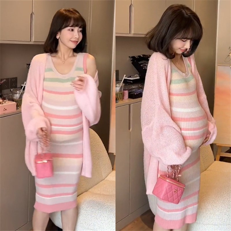 孕妇秋季套装长袖针织开衫中长版条纹D修身背心裙2023新款时尚气