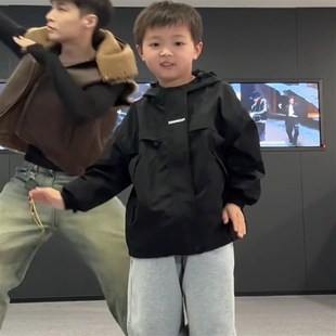 男童冲锋衣春秋款2025新款中小童洋气防风衣儿童秋装外套韩版潮牌