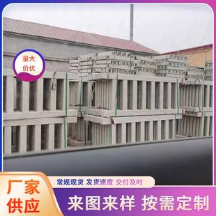 厂家铁路沿线钢筋混凝土防护栅栏桥梁护栏水泥仿木围栏安全