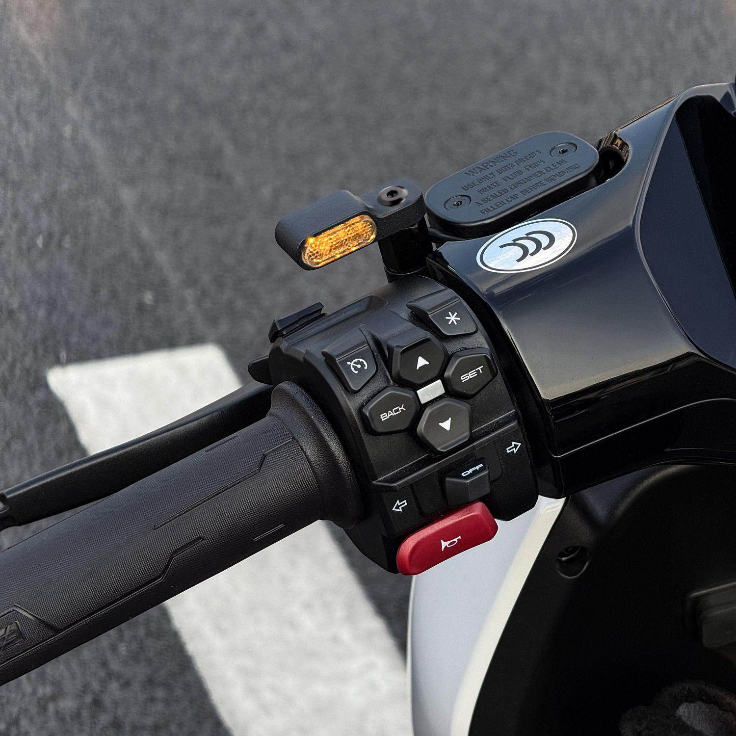 适用极核AE5ipro改装雷达提示灯配件行车灯后视镜盲区灯无损安装