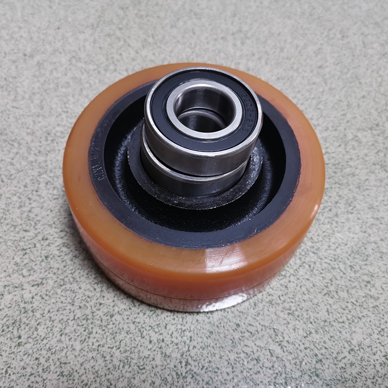 中力电动叉车配件承重轮托盘搬运车平衡轮液压堆垛车驱动轮辅助轮